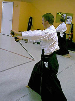 Tomas Ohlsson practising iaido.